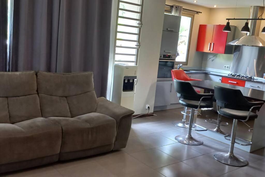 Iolana'S Beach House - Beautiful Home Punaauia  Bagian luar foto